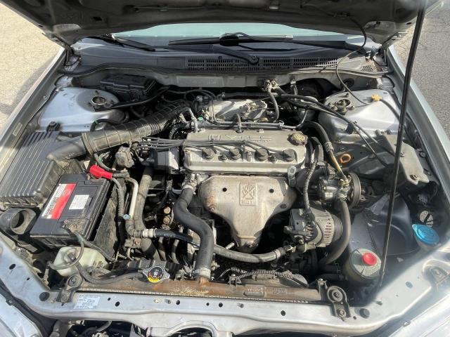 Photo 7 from auction – 2001 HONDA ACCORD LX with VIN JHMCG56491C028488