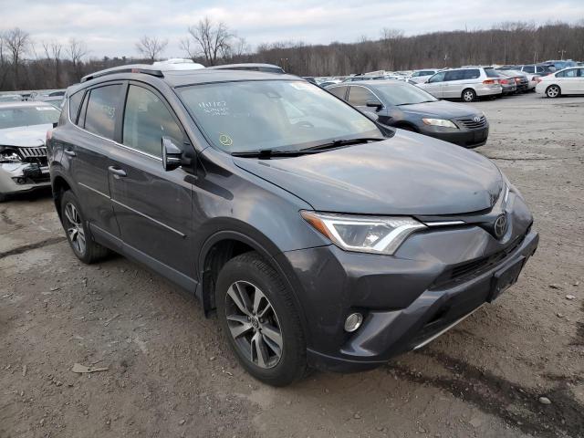 Photo 4 from auction – 2017 TOYOTA RAV4 XLE with VIN JTMRFREV1HJ169769