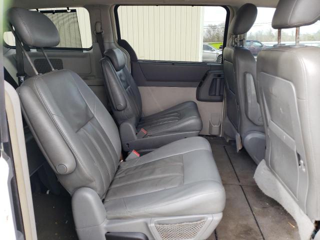 Photo 11 from auction – 2008 CHRYSLER TOWN & COU with VIN 2A8HR54P78R762748