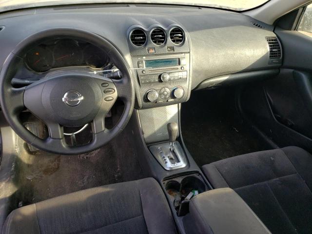 Photo 8 from auction – 2010 NISSAN UK with VIN 1N4AL2AP4AN526953