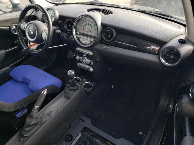 Photo 8 from auction – 2010 MINI COOPER S with VIN WMWMF7C54ATX41961