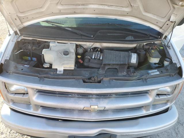 Photo 11 from auction – 2002 CHEVROLET EXPRESS G2 with VIN 1GCFG25RX21176558
