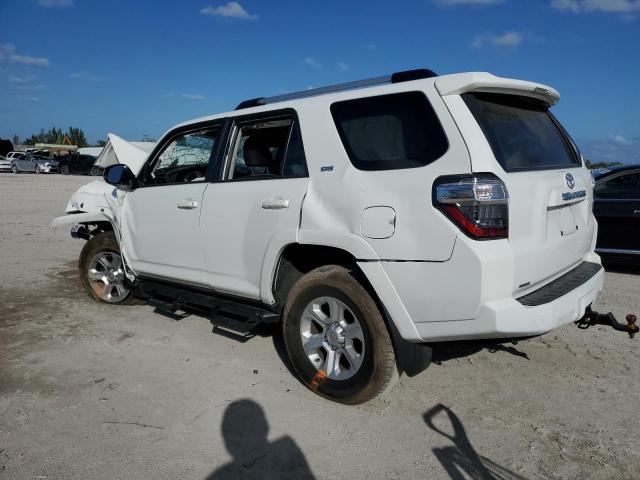 Photo 2 from auction – 2022 TOYOTA 4RUNNER SR with VIN JTEEU5JR0N5261414
