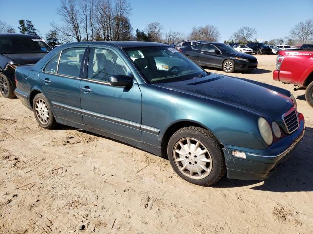 Photo 4 from auction – 2000 MERCEDES-BENZ E 320 with VIN WDBJF65J0YB001655