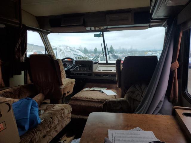 Photo 5 from auction – 1985 SOUT MOTORHOME with VIN 1GBJP37W9F3314852
