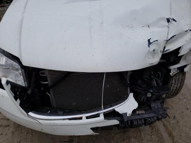 Photo 12 from auction – 2016 CHRYSLER TOWN & COU with VIN 2C4RC1BG6GR121131