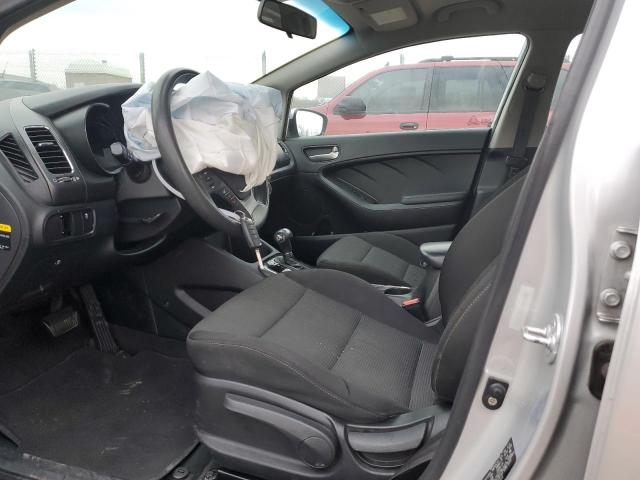 Photo 7 from auction – 2017 KIA FORTE LX with VIN 3KPFK4A71HE126913