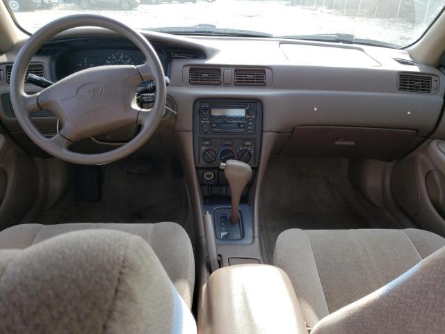 Photo 8 from auction – 2000 TOYOTA CAMRY LE with VIN 4T1BF22K2YU939572