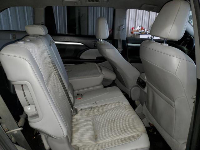 Photo 10 from auction – 2015 TOYOTA HIGHLANDER with VIN 5TDBKRFH6FS073464