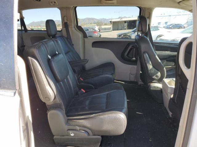 Photo 11 from auction – 2015 CHRYSLER TOWN & COU with VIN 2C4RC1BG8FR600858