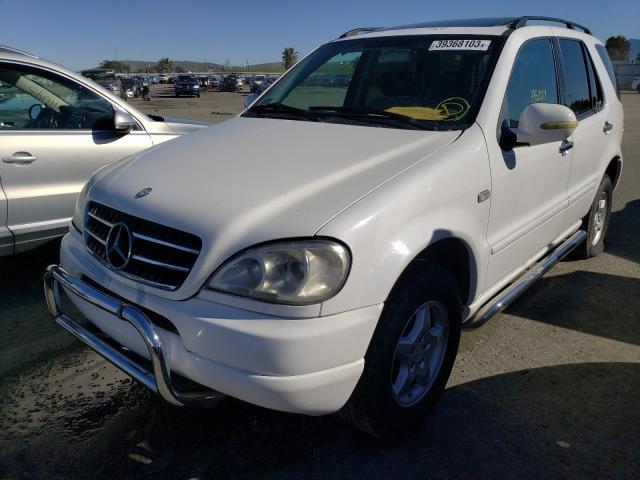 MERCEDES-BENZ ML 320 2000 with VIN 4JGAB54EXYA157859 - Photo from auction