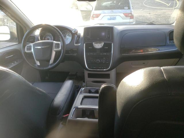 Photo 8 from auction – 2016 CHRYSLER TOWN & COU with VIN 2C4RC1BG7GR294995