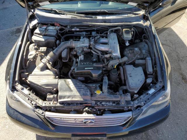 Photo 11 from auction – 2001 LEXUS IS 300 with VIN JTHBD182010030947