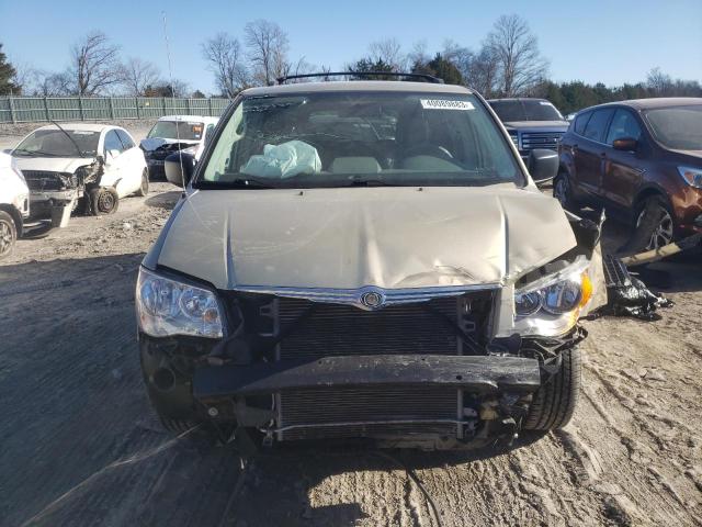 Photo 5 from auction – 2010 CHRYSLER TOWN & COU with VIN 2A4RR2D16AR464147
