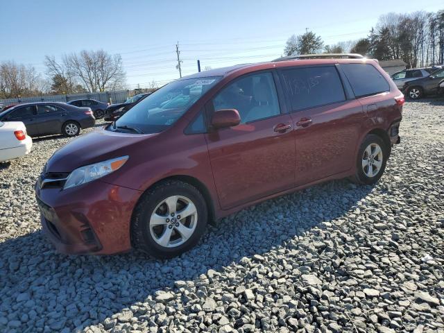 TOYOTA SIENNA LE 2018 with VIN 5TDKZ3DCXJS919782 - Photo from auction
