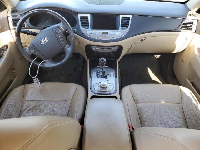 Photo 8 from auction – 2010 HYUNDAI GENESIS 4. with VIN KMHGC4DF6AU092829