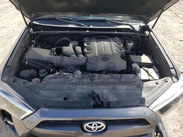 Photo 12 from auction – 2017 TOYOTA 4RUNNER SR with VIN JTEZU5JR7H5159212