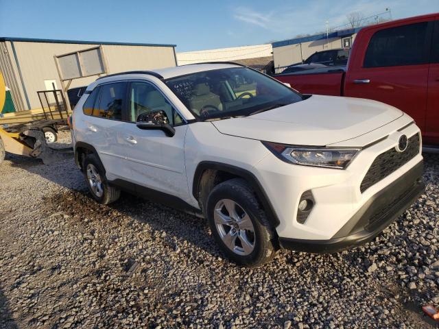 Photo 4 from auction – 2021 TOYOTA RAV4 XLE with VIN 2T3W1RFV5MC171392