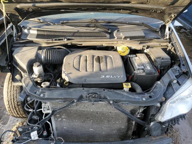 Photo 12 from auction – 2015 CHRYSLER TOWN & COU with VIN 2C4RC1CG8FR547433