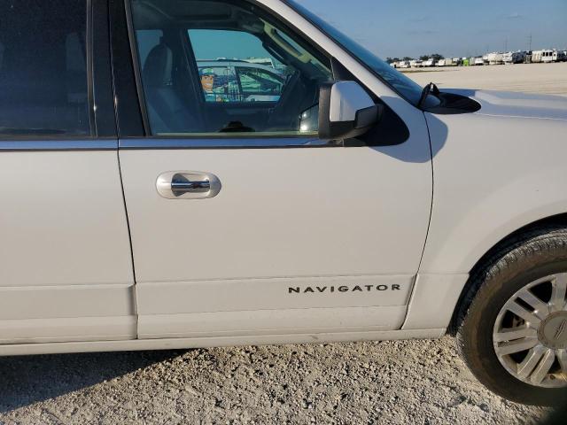 Photo 13 from auction – 2014 LINCOLN NAVIGATOR with VIN 5LMJJ2J55EEL07853