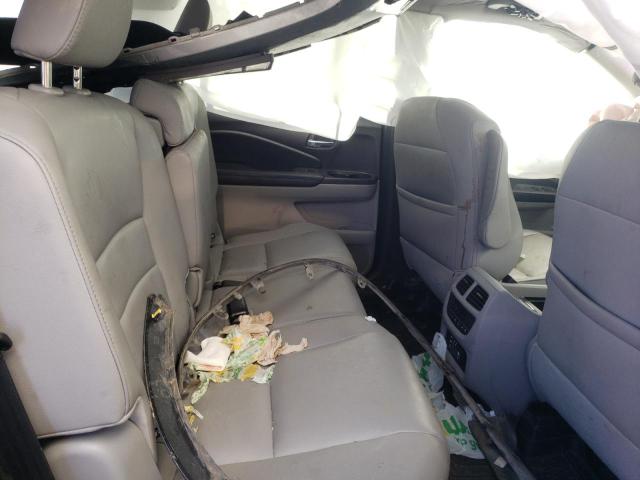 Photo 10 from auction – 2017 HONDA PILOT TOUR with VIN 5FNYF6H95HB068153