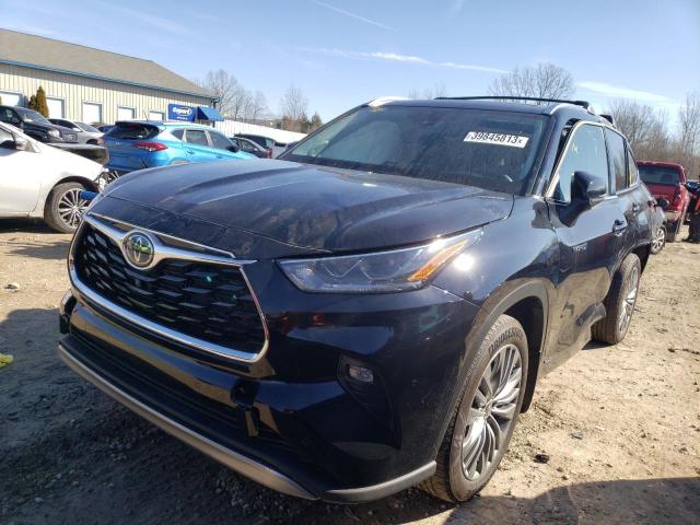 TOYOTA HIGHLANDER 2021 with VIN 5TDEBRCH8MS056938 - Photo from auction
