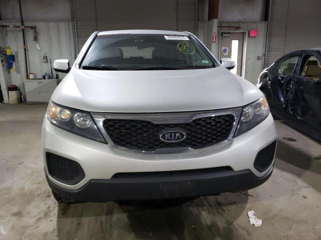 Photo 5 from auction – 2013 KIA SORENTO LX with VIN 5XYKTCA64DG326906