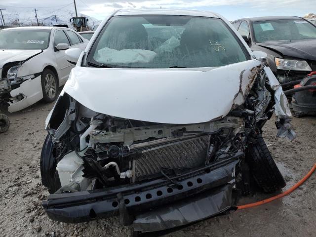 Photo 5 from auction – 2015 NISSAN VERSA NOTE with VIN 3N1CE2CP1FL374201