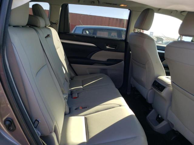 Zdjęcie 11 z aukcji – 2015 TOYOTA HIGHLANDER z VIN 5TDKKRFH3FS106100