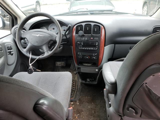 Photo 8 from auction – 2006 CHRYSLER TOWN & COU with VIN 1A4GP45R46B645363
