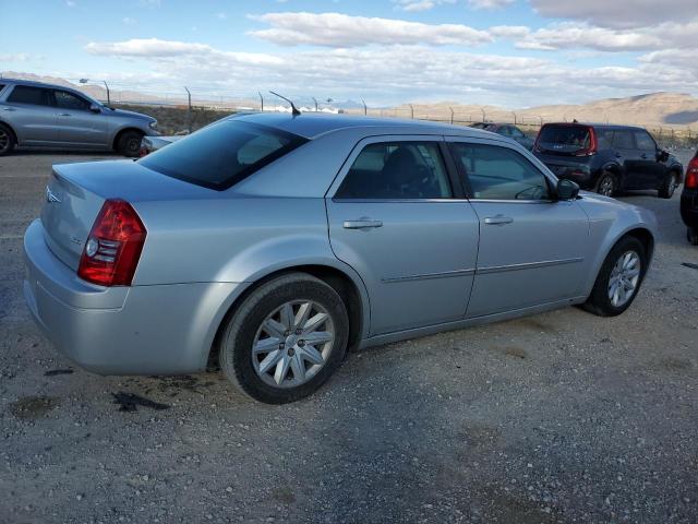 Photo 3 from auction – 2008 CHRYSLER 300 LX with VIN 2C3KA43R58H298256