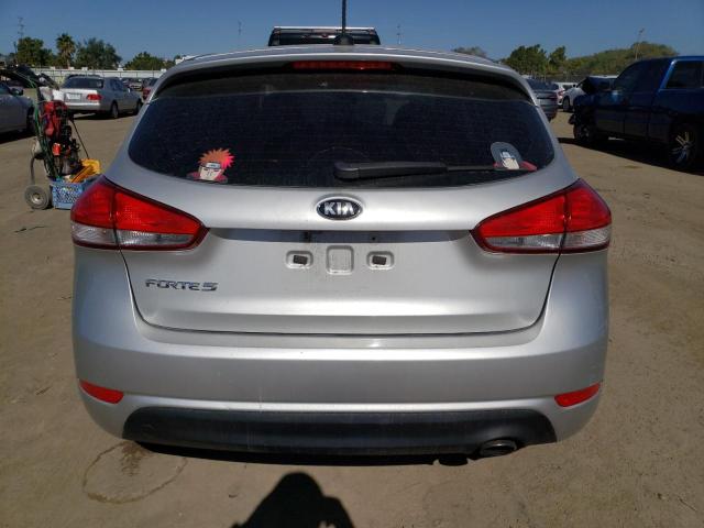 Photo 6 from auction – 2017 KIA FORTE LX with VIN KNAFK5A8XH5685271
