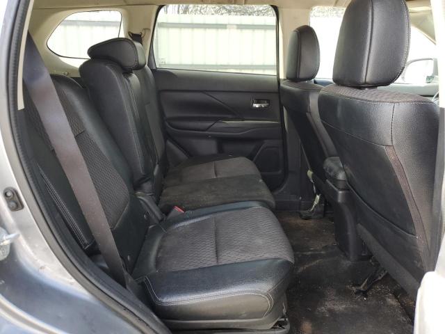 Photo 10 from auction – 2015 MITSUBISHI OUTLANDER with VIN JA4AD3A37FZ009117