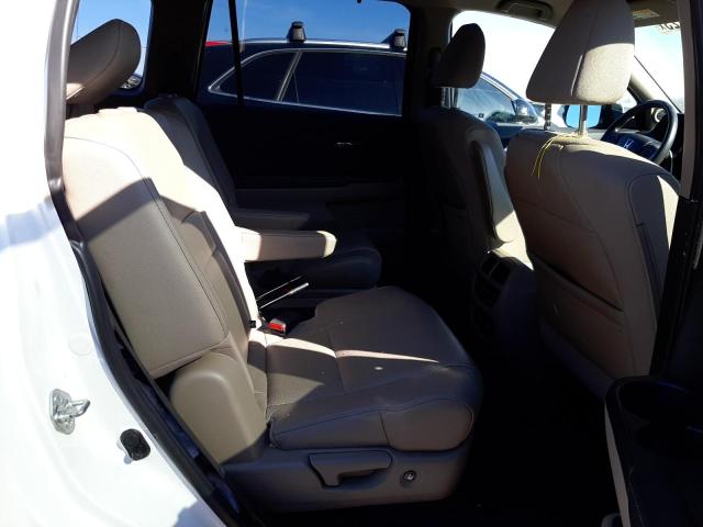 Photo 11 from auction – 2017 HONDA PILOT ELIT with VIN 5FNYF6H04HB082482