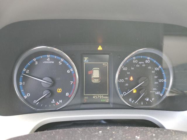 Photo 9 from auction – 2018 TOYOTA RAV4 LIMIT with VIN 2T3DFREV3JW855409