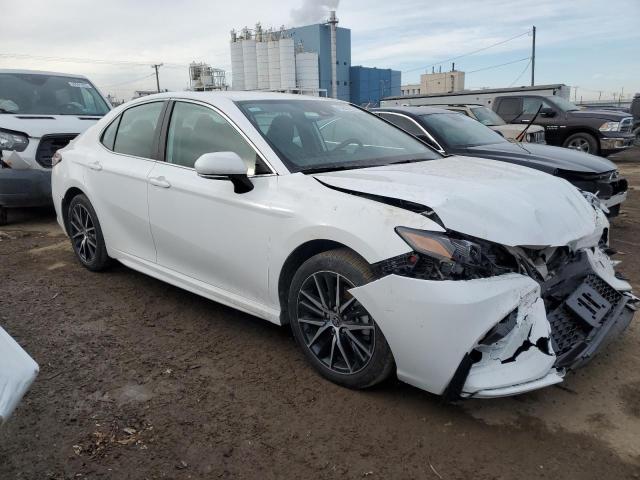 Photo 4 from auction – 2022 TOYOTA CAMRY SE with VIN 4T1G11AK2NU670033