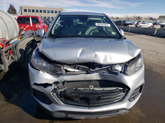 Photo 5 from auction – 2019 CHEVROLET TRAX LS with VIN 3GNCJNSB0KL174699