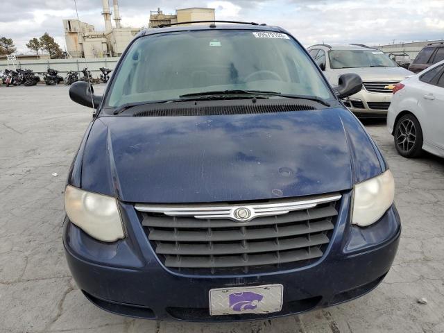 Photo 5 from auction – 2006 CHRYSLER TOWN & COU with VIN 2A4GP54L06R866267