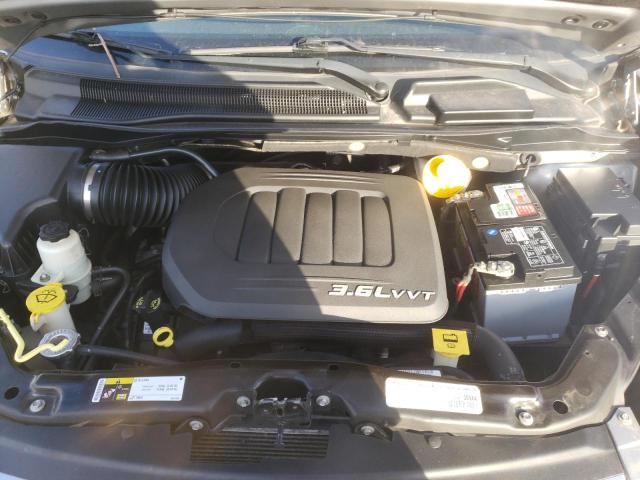 Photo 12 from auction – 2016 CHRYSLER TOWN & COU with VIN 2C4RC1BG7GR294995