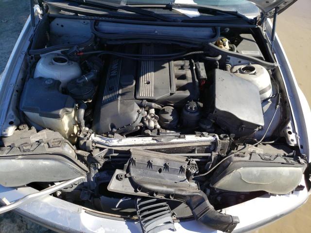Photo 11 from auction – 2004 BMW 325 I with VIN WBAET37484NH06178