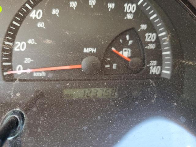 Photo 9 from auction – 2002 TOYOTA CAMRY LE with VIN 4T1BE32K42U534958