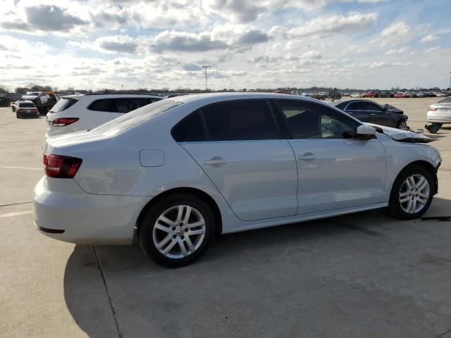 Photo 3 from auction – 2017 VOLKSWAGEN JETTA S with VIN 3VW2B7AJ2HM233449