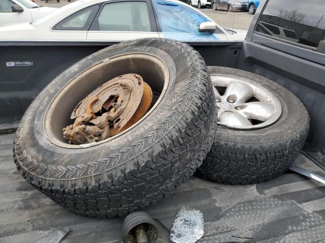 Photo 12 from auction – 2004 DODGE RAM 1500 S with VIN 1D7HU18D24J265237