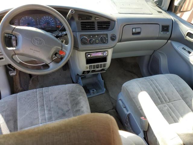 Photo 8 from auction – 2001 TOYOTA SIENNA LE with VIN 4T3ZF13C01U378804
