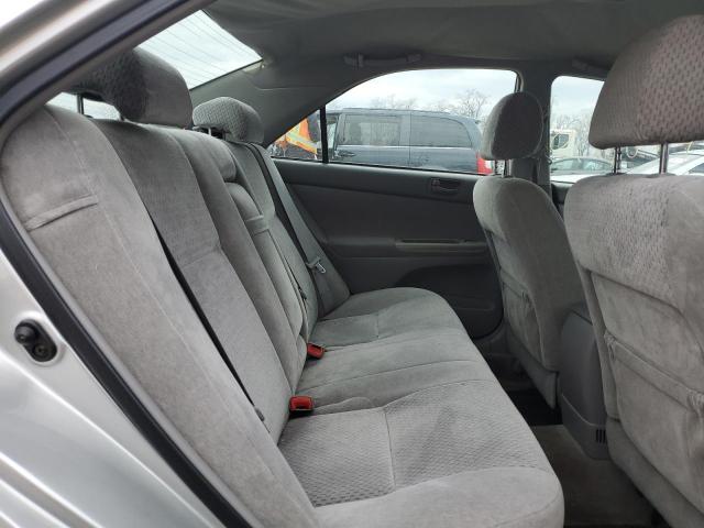 Photo 10 from auction – 2004 TOYOTA CAMRY LE with VIN 4T1BE32K34U805978