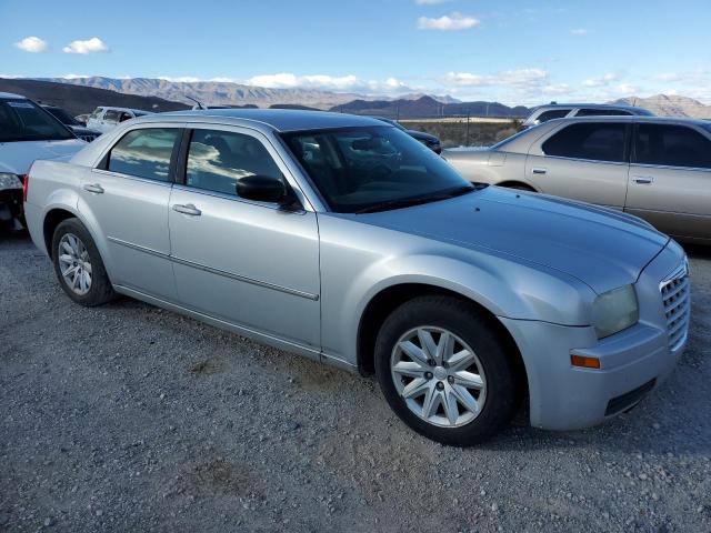 Photo 4 from auction – 2008 CHRYSLER 300 LX with VIN 2C3KA43R58H298256