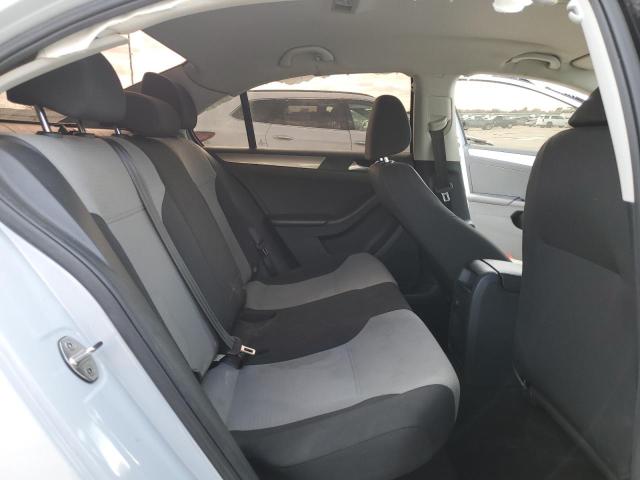 Photo 10 from auction – 2017 VOLKSWAGEN JETTA S with VIN 3VW2B7AJ2HM233449