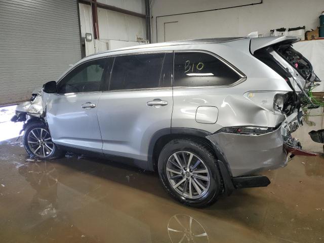 Photo 2 from auction – 2019 TOYOTA HIGHLANDER with VIN 5TDJZRFH7KS563588