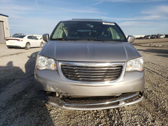 Photo 5 from auction – 2016 CHRYSLER TOWN & COU with VIN 2C4RC1BG7GR294995