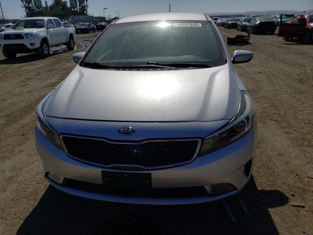 Photo 5 from auction – 2017 KIA FORTE LX with VIN KNAFK5A8XH5685271